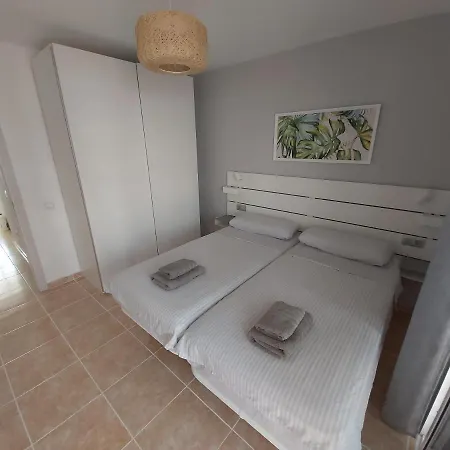 Apartament Sarah *